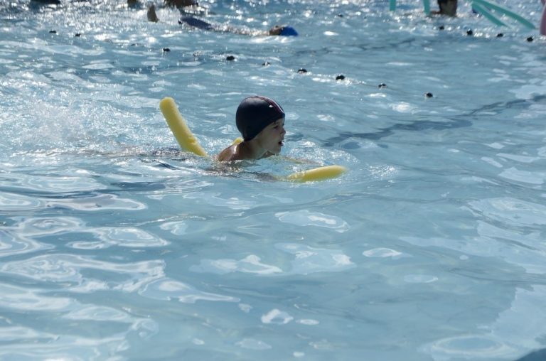 What Are The Benefits Of Infant Swim Classes?