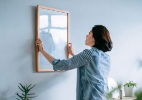 How to hang pictures flawlessly